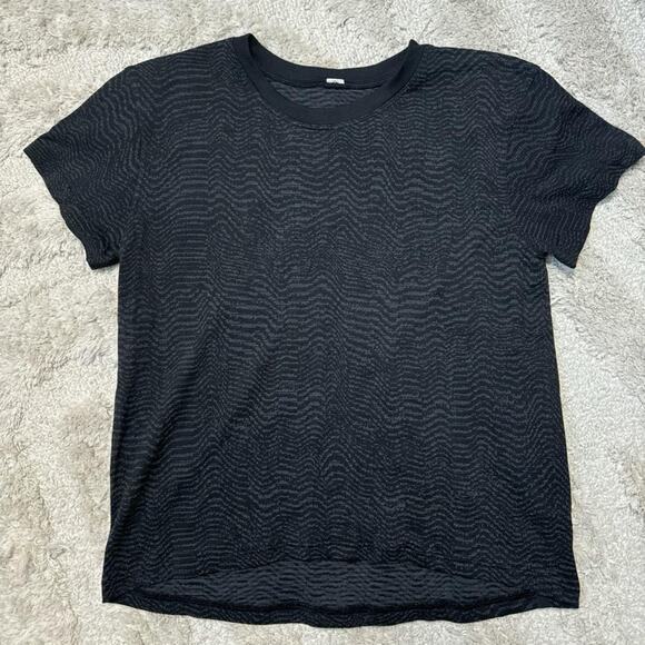 Lululemon Train To Be Short Sleeve - Picture 3 of 5